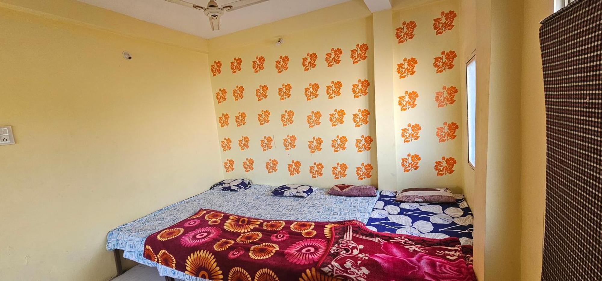 Hotel Sawan อุจเจน ภายนอก รูปภาพ